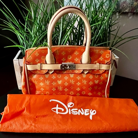 DISNEY Magic Kingdom Birkin-Inspired Satchel - Picture 5 of 12